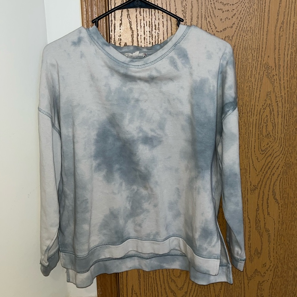 Dusty Blue Drop Tail Crew Neck